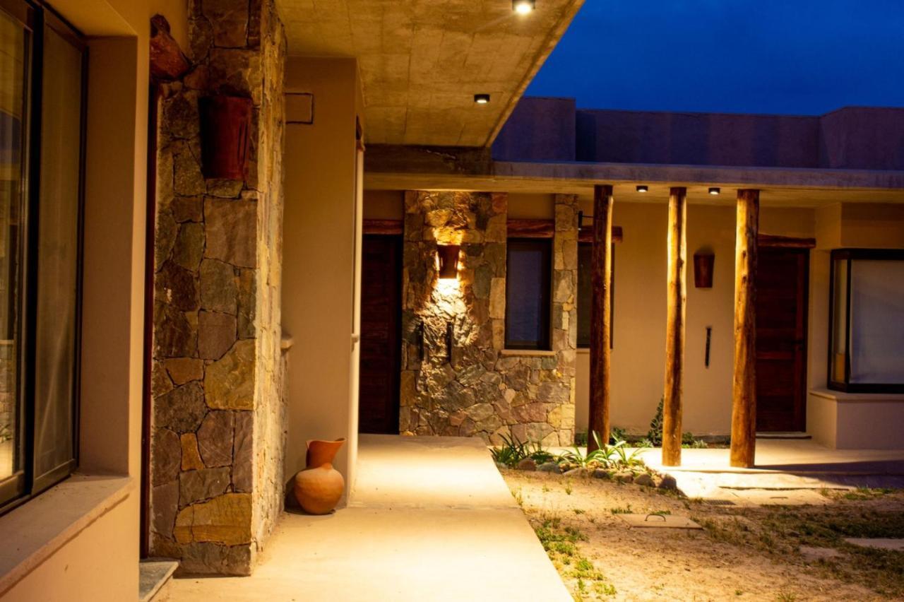Hotel Tulmas ตีลการา ภายนอก รูปภาพ