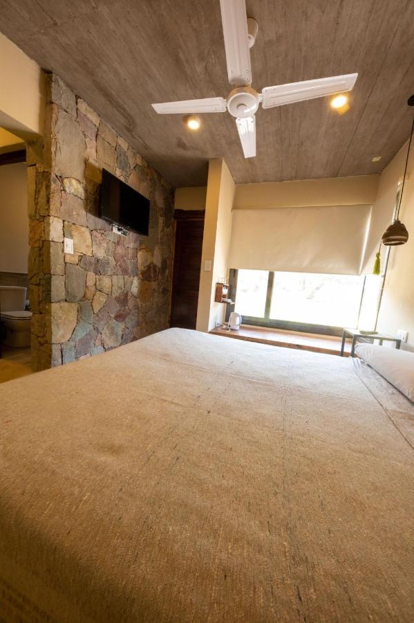 Hotel Tulmas ตีลการา ภายนอก รูปภาพ